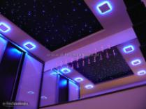 Oświetlenie LED w nowoczesnej sypialni