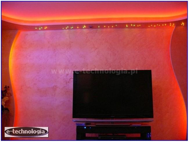 oświetlenie LED salonu i gwieździste niebo oświetlenie telewizora paskami LED